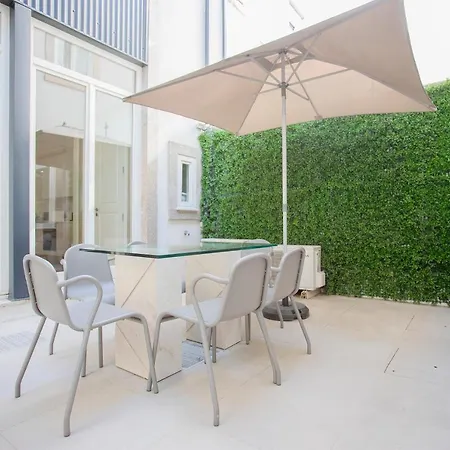 Liiiving In | Secret Terrace Apartamento *